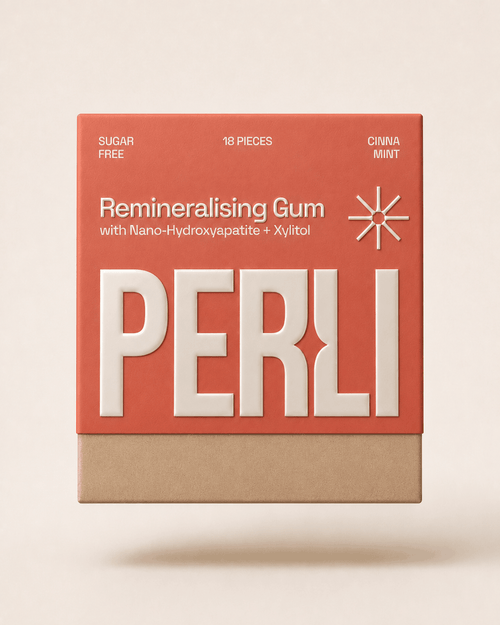 Perli Cinna Mint remineralising gum box floating on ivory background